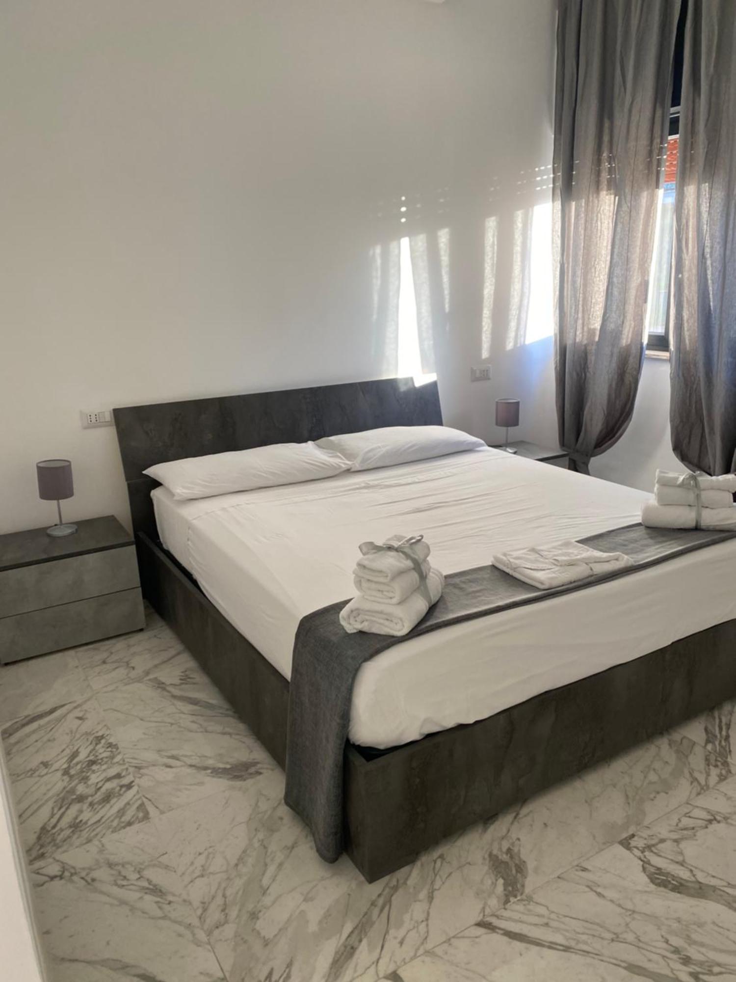 B&B De Rossi185 Bari Exterior photo