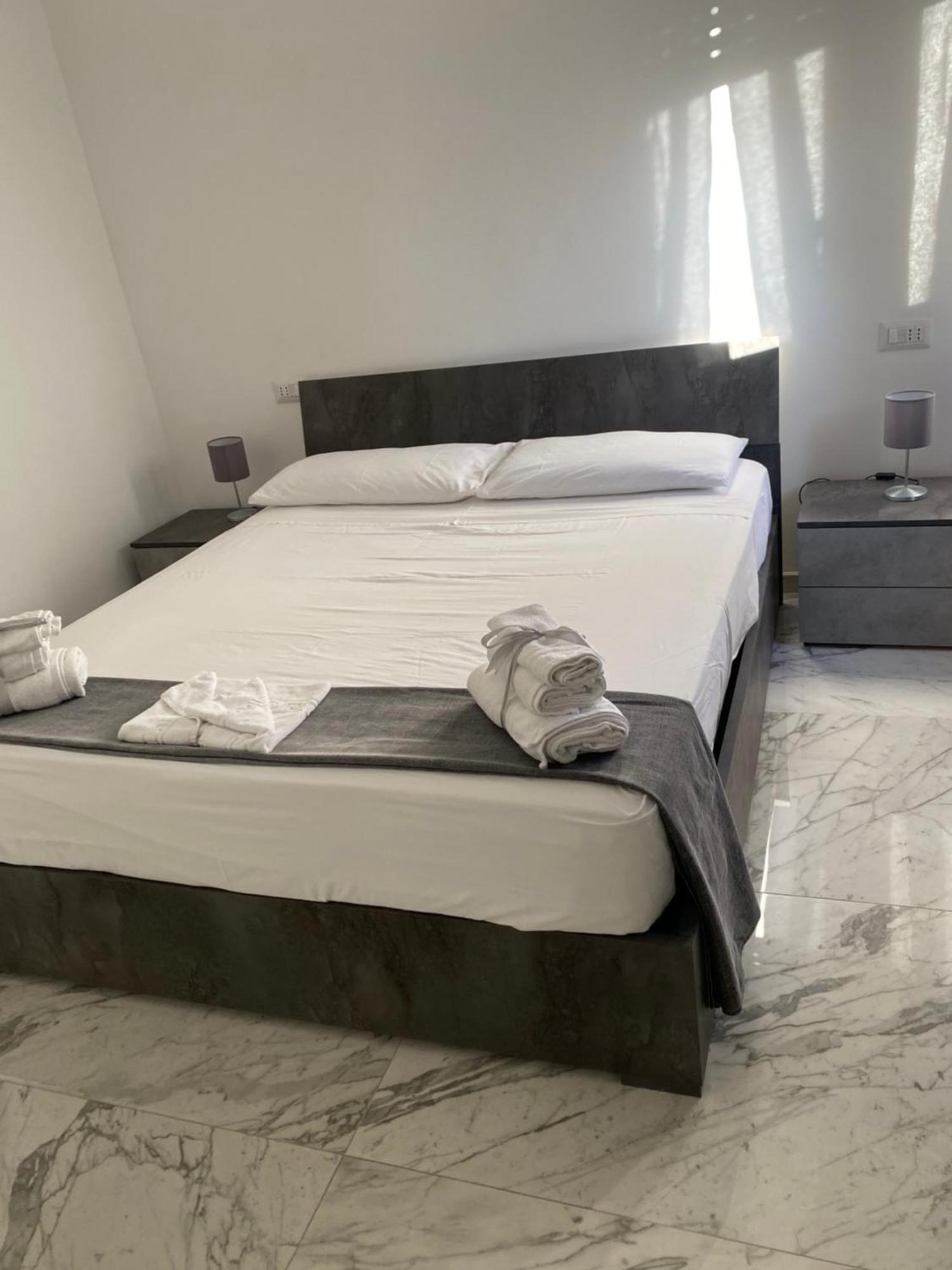 B&B De Rossi185 Bari Exterior photo