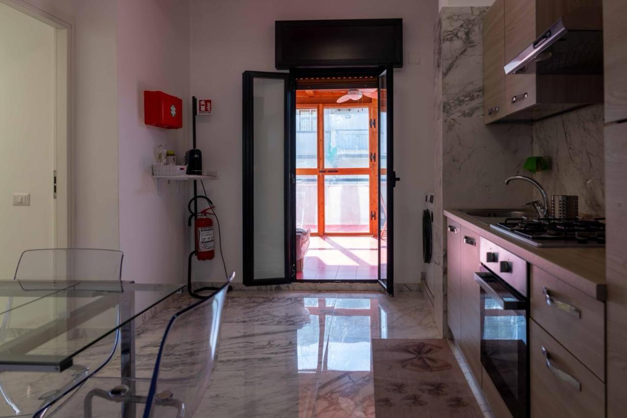 B&B De Rossi185 Bari Exterior photo